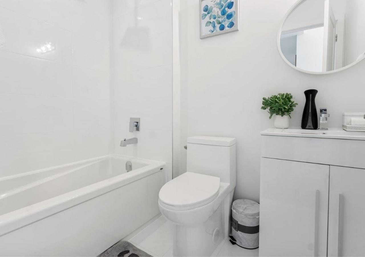 Entire Luxury Suite 4Mins To Falls Niagara-Fälle Exterior foto